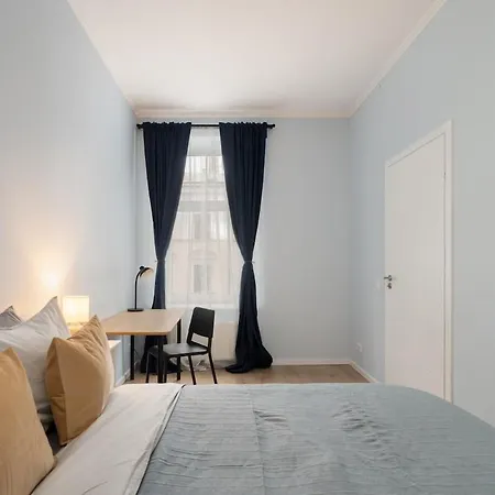 Sunny 2 Bedroom City Center Apartment - By Innorental Apartament *