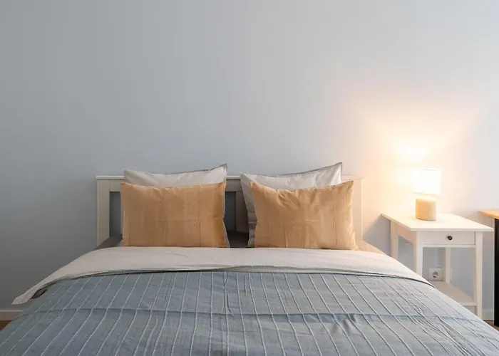 2 Bedrooms - Location - By Innorental * 리가